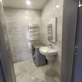 In Baku 72.0 m² apartment is for rent - Image 2