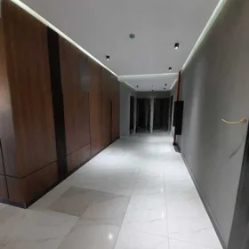 In Baku 210.0 m² apartment is for sale - Image 2