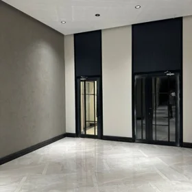 In Baku 210.0 m² apartment is for sale - Image 3