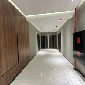 In Baku 210.0 m² apartment is for sale - Image 4