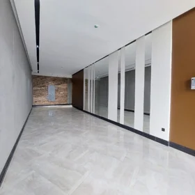 In Baku 210.0 m² apartment is for sale - Image 6
