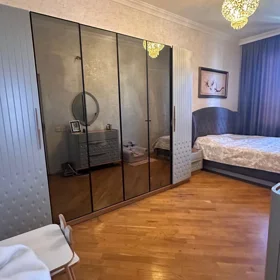 In Baku 118.0 m² apartment is for sale - Image 10