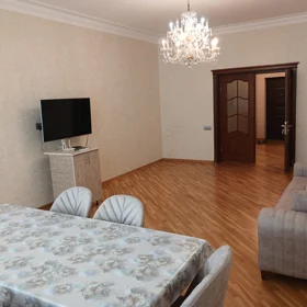 In Baku 120.0 m² apartment is for rent - Image 3