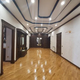 In Baku 240.0 m² apartment is for rent - Image 8