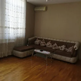 In Baku 125.0 m² apartment is for rent - Image 5