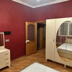 In Baku 140.0 m² apartment is for rent - Image 8