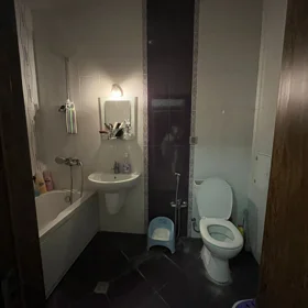 In Baku 60.0 m² apartment is for rent - Image 8