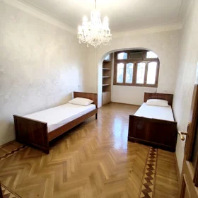 In Baku 88.0 m² apartment is for rent - Image 4
