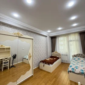 In Baku 100.0 m² apartment is for rent - Image 6