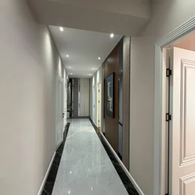 In Baku 113.0 m² apartment is for sale - Image 3
