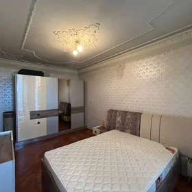 In Baku 85.0 m² apartment is for sale - Image 2