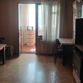 In Baku 60.0 m² apartment is for rent - Image 2