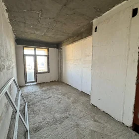 In Baku 181.0 m² apartment is for sale - Image 2