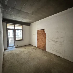 In Baku 181.0 m² apartment is for sale - Image 4