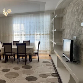 In Baku 140.0 m² apartment is for sale - Image 5