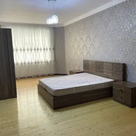 In Baku 140.0 m² apartment is for sale - Image 8