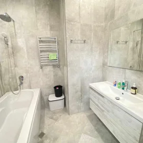 In Baku 111.0 m² apartment is for rent - Image 3