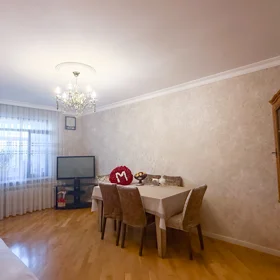 In Baku 90.0 m² apartment is for sale - Image 3
