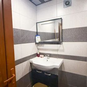 In Baku 90.0 m² apartment is for sale - Image 7