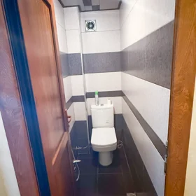 In Baku 90.0 m² apartment is for sale - Image 10