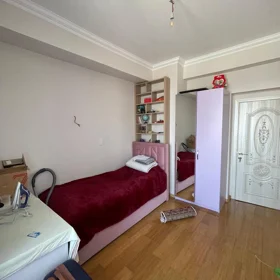 In Baku 70.0 m² apartment is for sale - Image 5