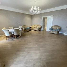 In Baku 130.0 m² apartment is for rent - Image 4