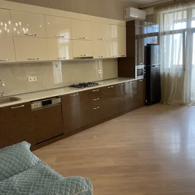 In Baku 130.0 m² apartment is for rent - Image 5