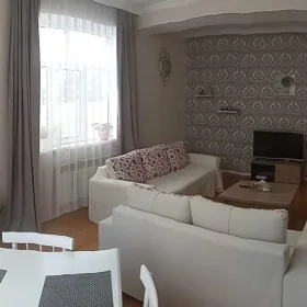 In nan 200.0 m² house with 6.0 rooms is for sale - Image 5