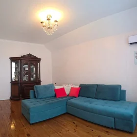 In nan 200.0 m² house with 6.0 rooms is for sale - Image 7