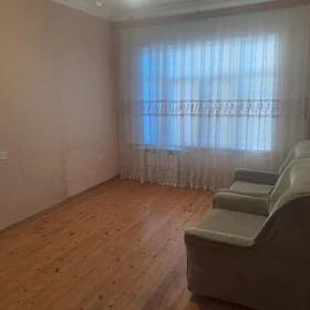 In Baku 70.0 m² apartment is for rent - Image 3