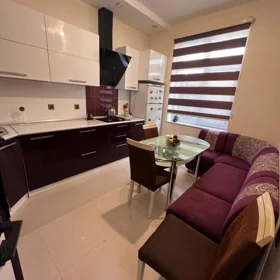 In Baku 150.0 m² house with 4.0 rooms is for sale - Image 4