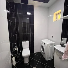 In Baku 150.0 m² house with 4.0 rooms is for sale - Image 7