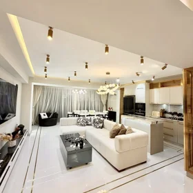 In Baku 140.0 m² apartment is for rent - Image 3
