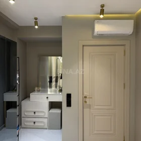 In Baku 140.0 m² apartment is for rent - Image 10