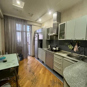 In Baku 95.0 m² apartment is for sale - Image 10