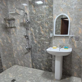 In Khirdalan 65.0 m² apartment is for rent - Image 8