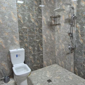 In Khirdalan 65.0 m² apartment is for rent - Image 9
