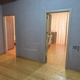 In Khirdalan 65.0 m² apartment is for rent - Image 10