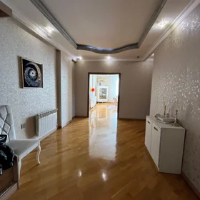 In Baku 132.0 m² apartment is for sale - Image 5