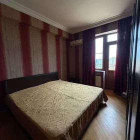 In Baku 80.0 m² apartment is for rent - Image 3