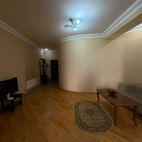 In Baku 80.0 m² apartment is for rent - Image 8