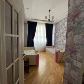 In Baku 90.0 m² apartment is for rent - Image 5