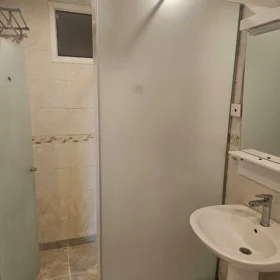 In Baku 90.0 m² apartment is for rent - Image 2