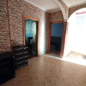 In Baku 100.0 m² apartment is for rent - Image 2