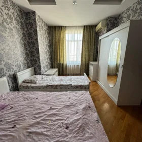 In Baku 90.0 m² apartment is for rent - Image 4