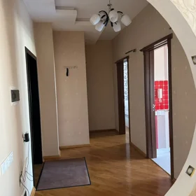 In Baku 90.0 m² apartment is for rent - Image 7