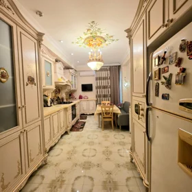 In Baku 145.0 m² apartment is for sale - Image 2