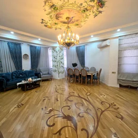 In Baku 145.0 m² apartment is for sale - Image 4