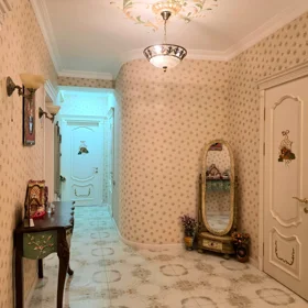 In Baku 145.0 m² apartment is for sale - Image 5