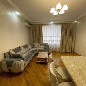 In Baku 95.0 m² apartment is for sale - Image 5